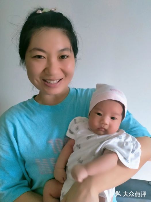 喜讯鲸婴母婴高新分公司开门大吉!抖音直播成交破10W+客户现场签约(图1)