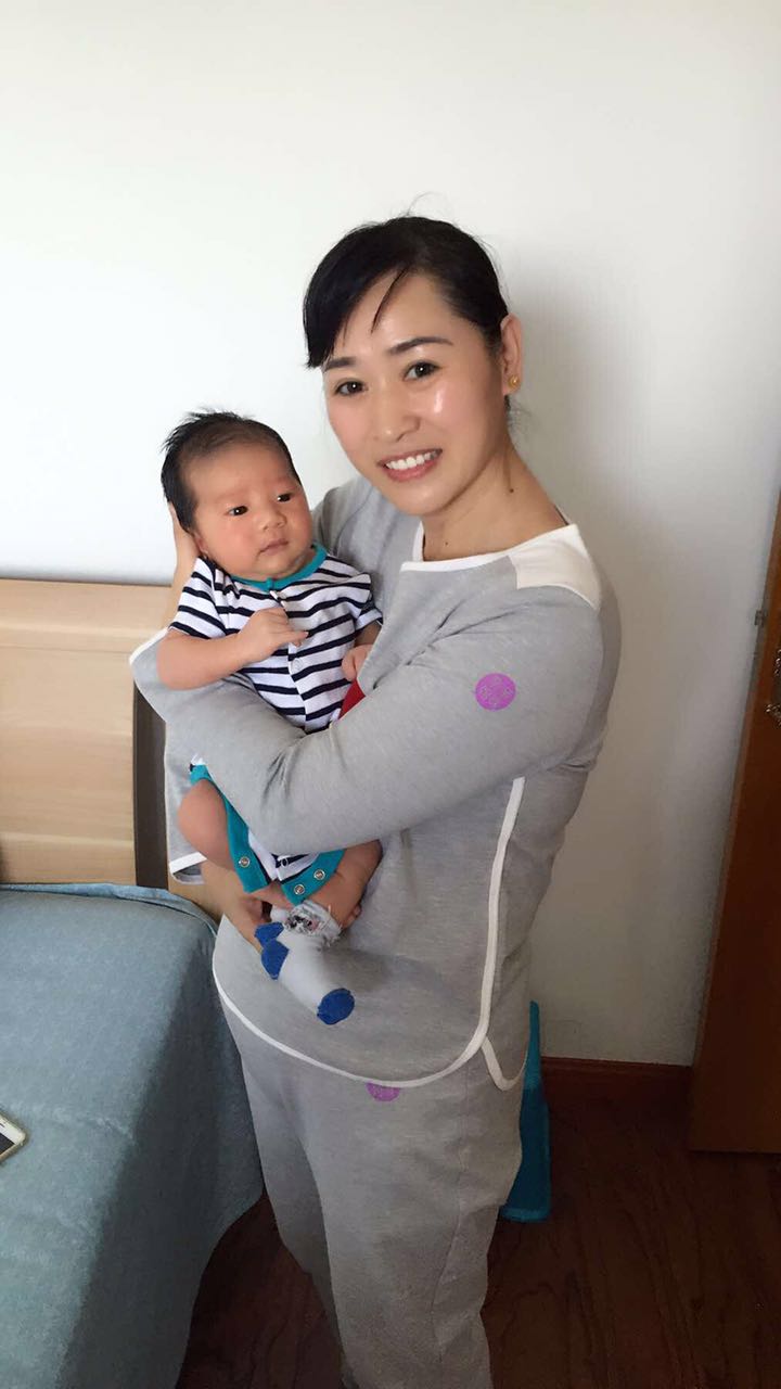 “工资低要求还这么高!”宝妈花15万元请的月嫂只会偷懒宝妈提醒后被打机构回应更绝:先把钱付了!(图1)